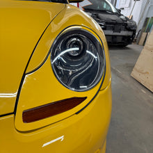 Load image into Gallery viewer, 996 99-01/Boxster 97-04 Bi-LED Headlights - Classic Edition