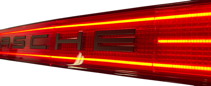 911 LED REAR REFLECTOR PANEL - CLASSIC EDITION